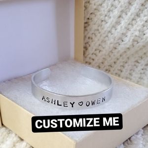 CUSTOMIZED FIRST NAME BRACELET